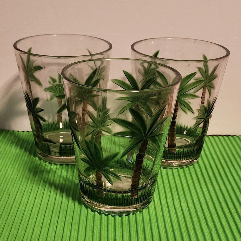 NorthCrest Home Palm Tree Glasses